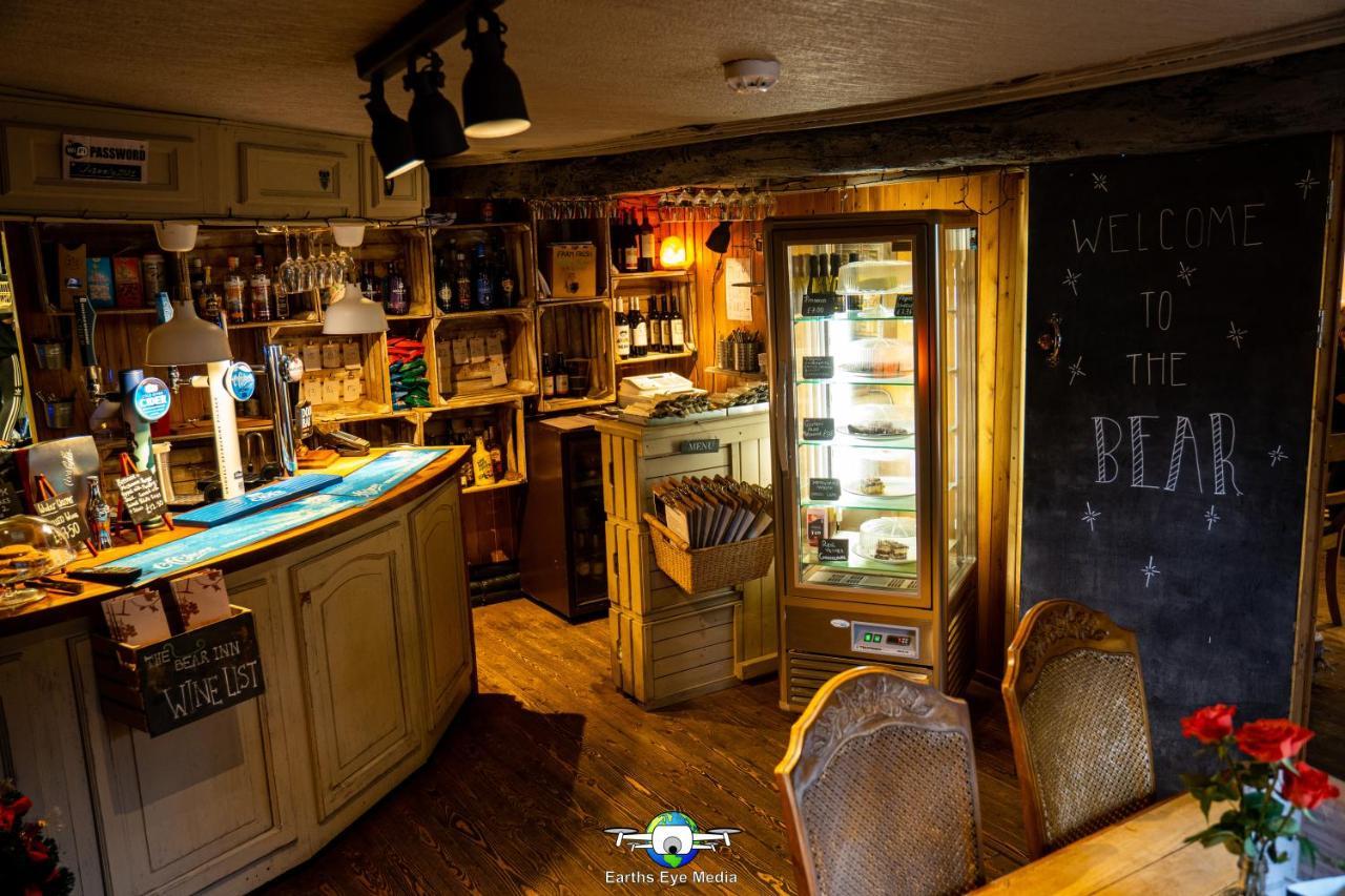 The Bear Inn Llandovery Dış mekan fotoğraf